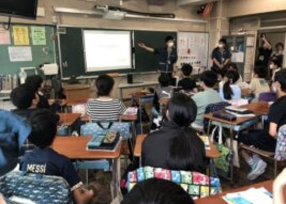 墨田区の小学校で「メダカ」をテーマに出前授業を行いました